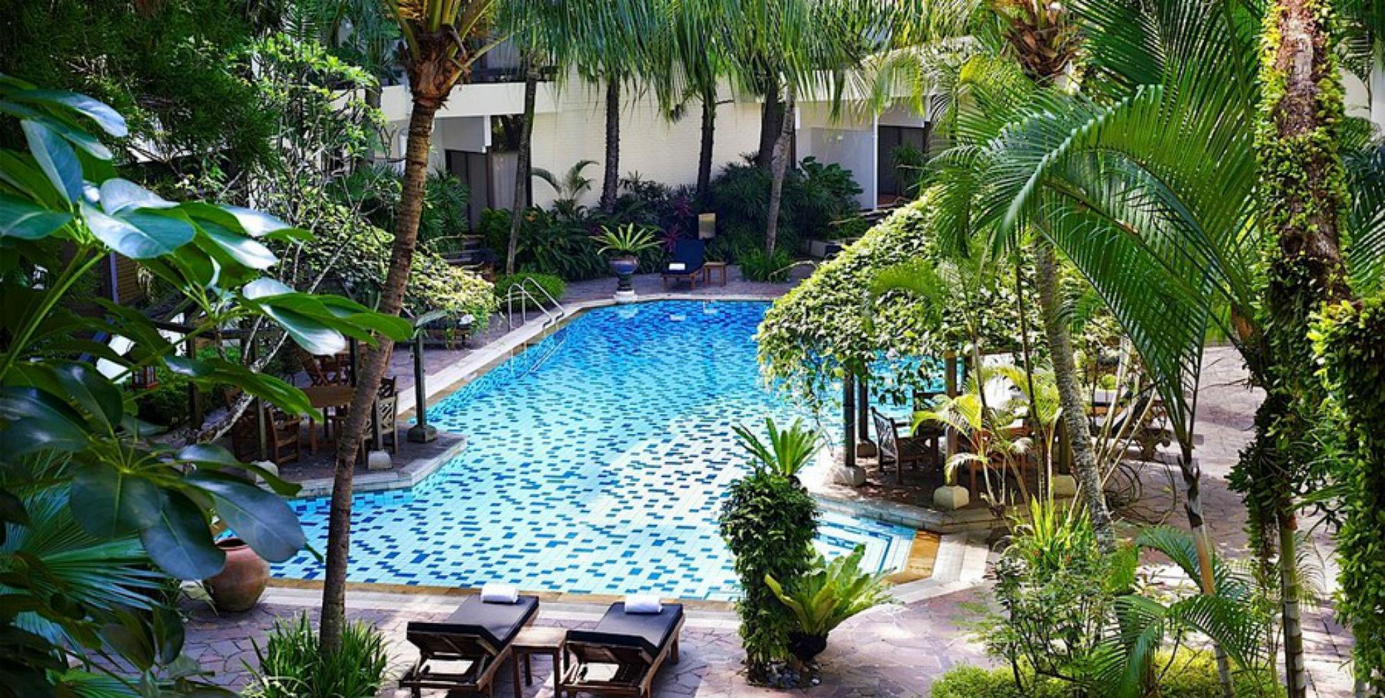 Goodwood Park Hotel Singapur Zewnętrze zdjęcie The swimming pool at the hotel