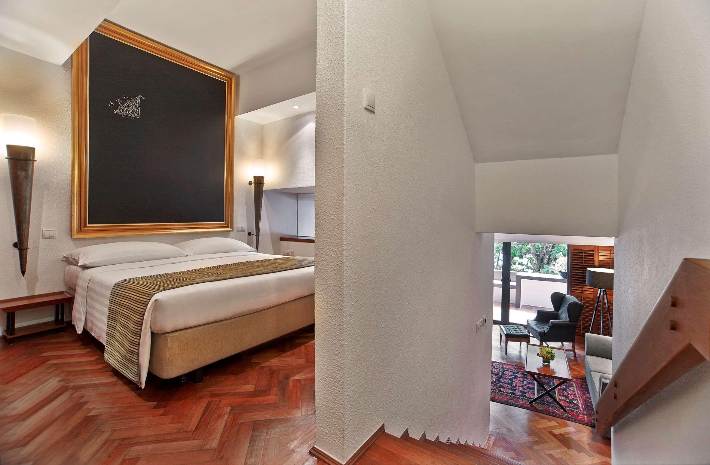 Goodwood Park Hotel Singapur Zewnętrze zdjęcie A suite at the hotel
