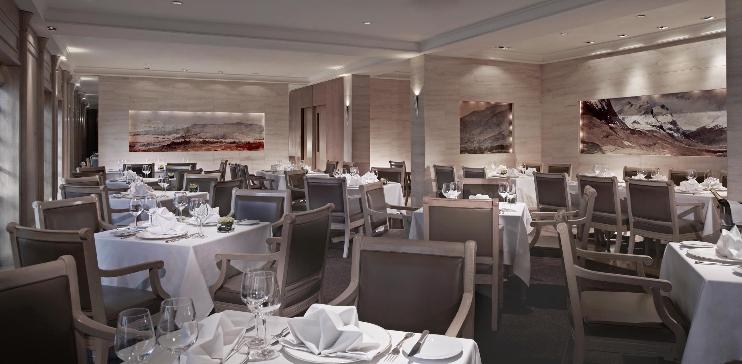 Goodwood Park Hotel Singapur Zewnętrze zdjęcie The interior of the restaurant