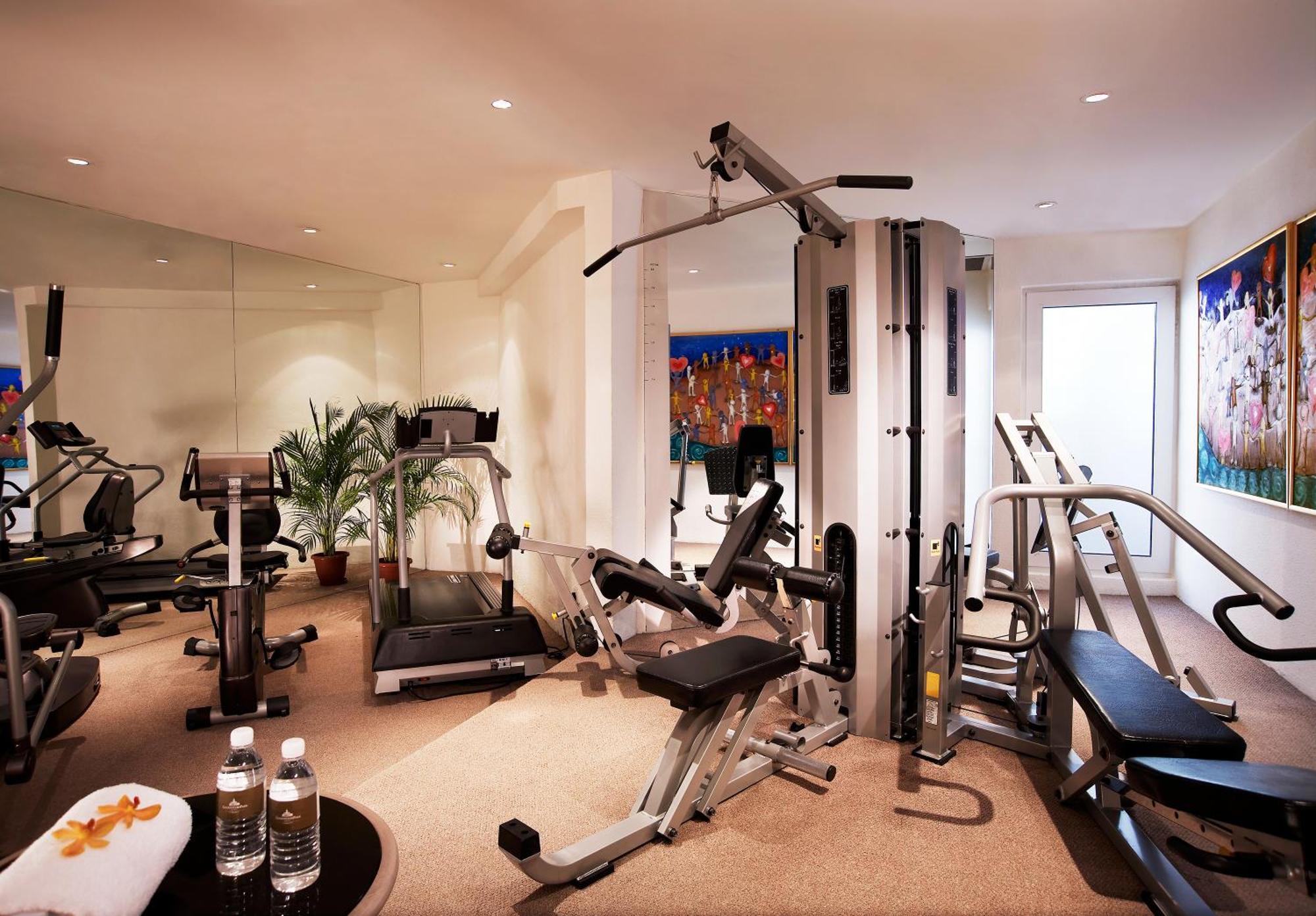 Goodwood Park Hotel Singapur Zewnętrze zdjęcie A home gym